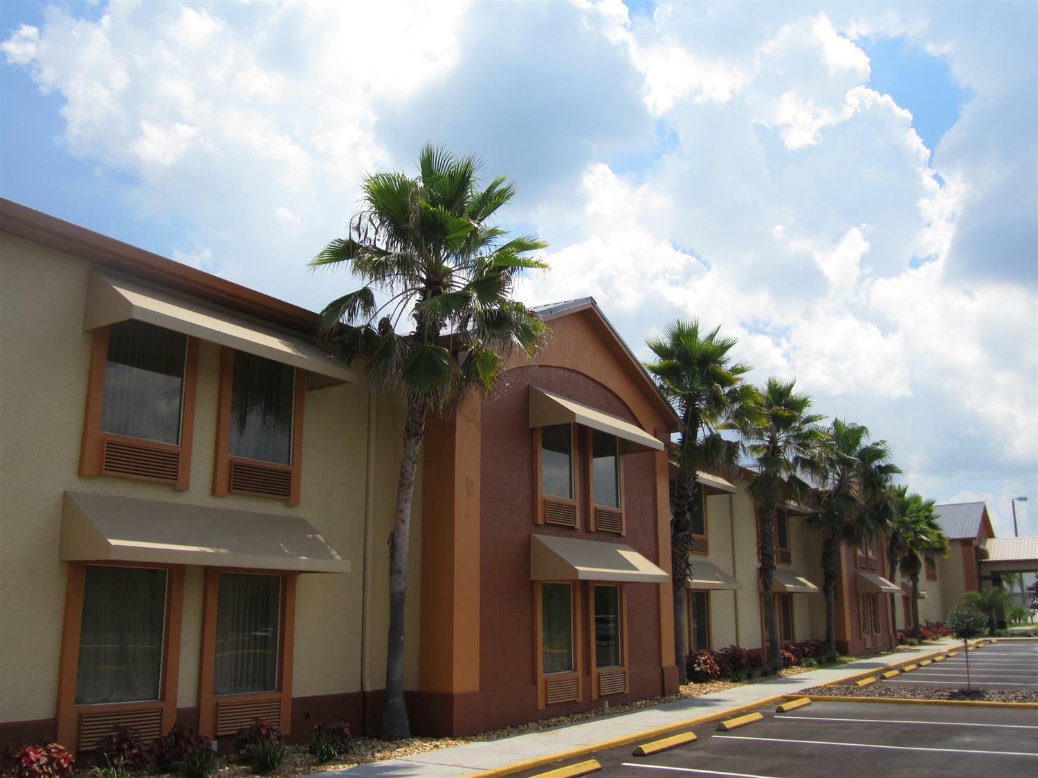 Best Western Mulberry Hotel Exterior photo